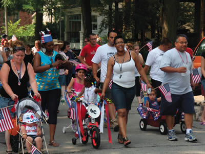 2010-independence-day-parade-to-gordon-park-meta-house-women
