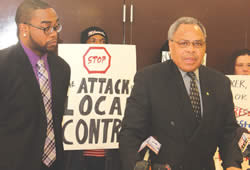 Mike-Wilder-Willie-Johnson-press-conference-MLK-Community-Center-show-opposition-to-bill-limiting-County-Boards-authority