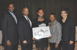 Left to right – Michael Barber CEO of GE Health Services presented the Herd-Barber Scholarship; Ralph Hollmon, president and CEO, MUL; Ronisha Howard, scholarship recipient; Jacqueline Herd-Barber and Margaret Hollmon.