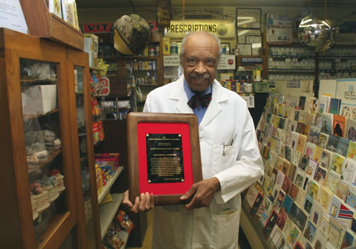 Dr-Lester-L-Carter-Jr-Carters-Drugs-James-Baker-Award