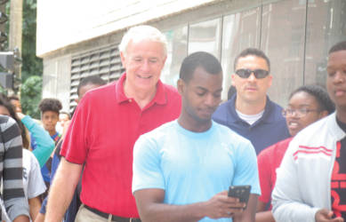 Mayor Barrett walking with SYIP interns as part of his 100 Miles in 100 Days Challenge. (Photo by Karen Stokes)