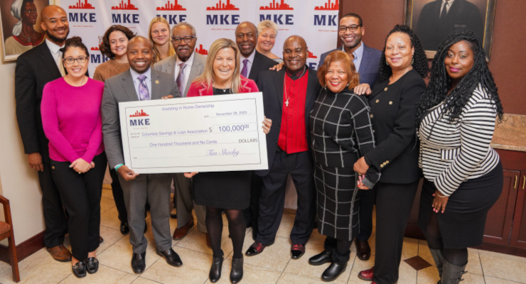 MKE 2024 Host Committee Deposits 100 000 In Columbia Savings Loan   Columbia Savings And Loan Mayor Cavalier Johnson MKE 2024 Host Committee Deposit Group Photo Headline 